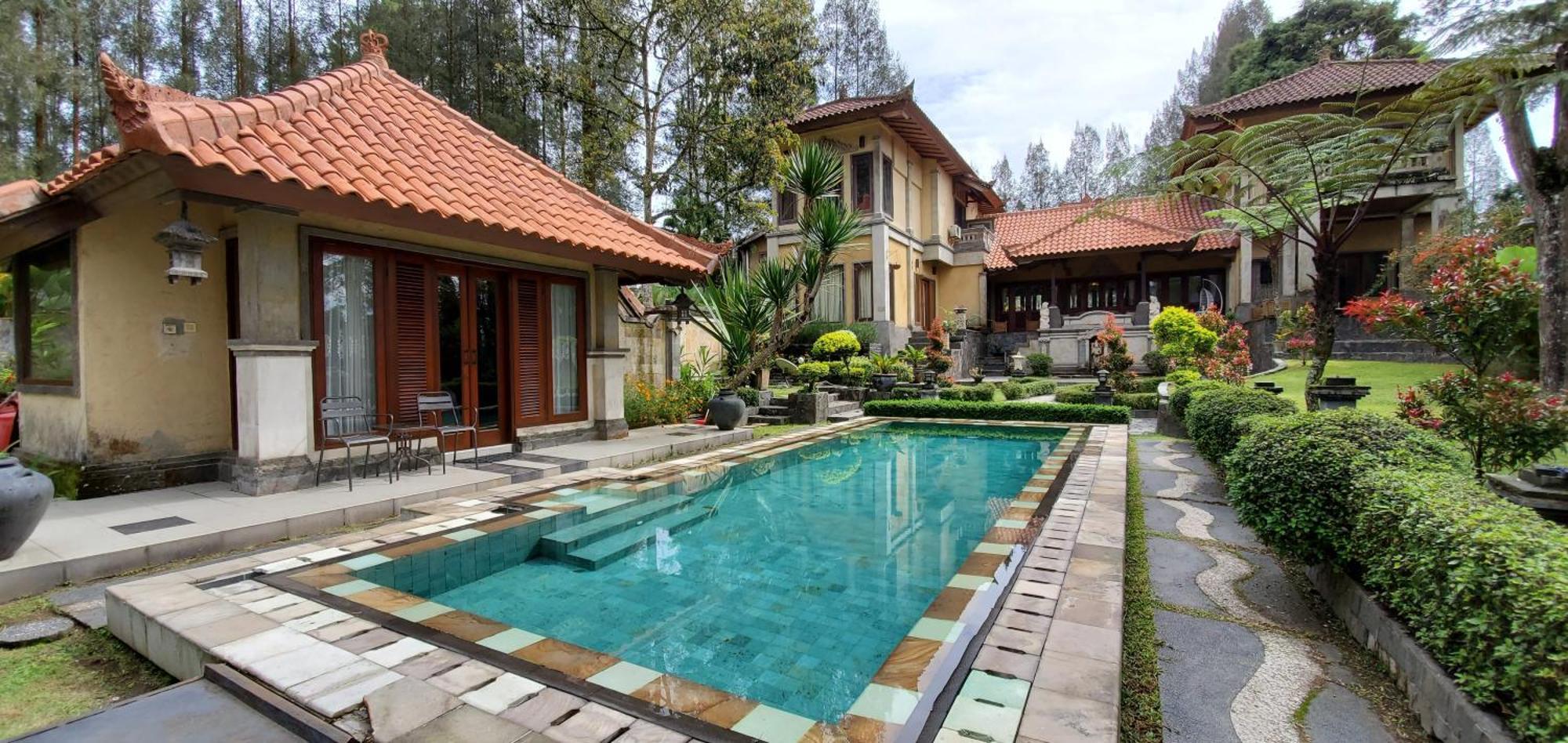 Balinese Villa In Berastagi Exterior foto